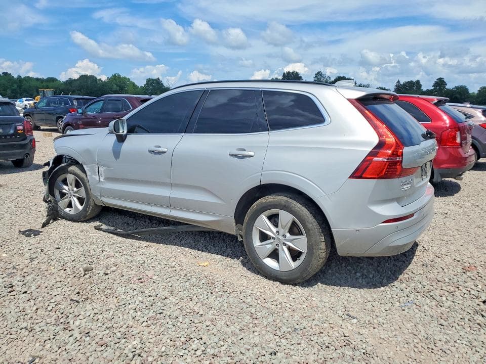 2022 VOLVO XC60 B5 MOMENTUM 2