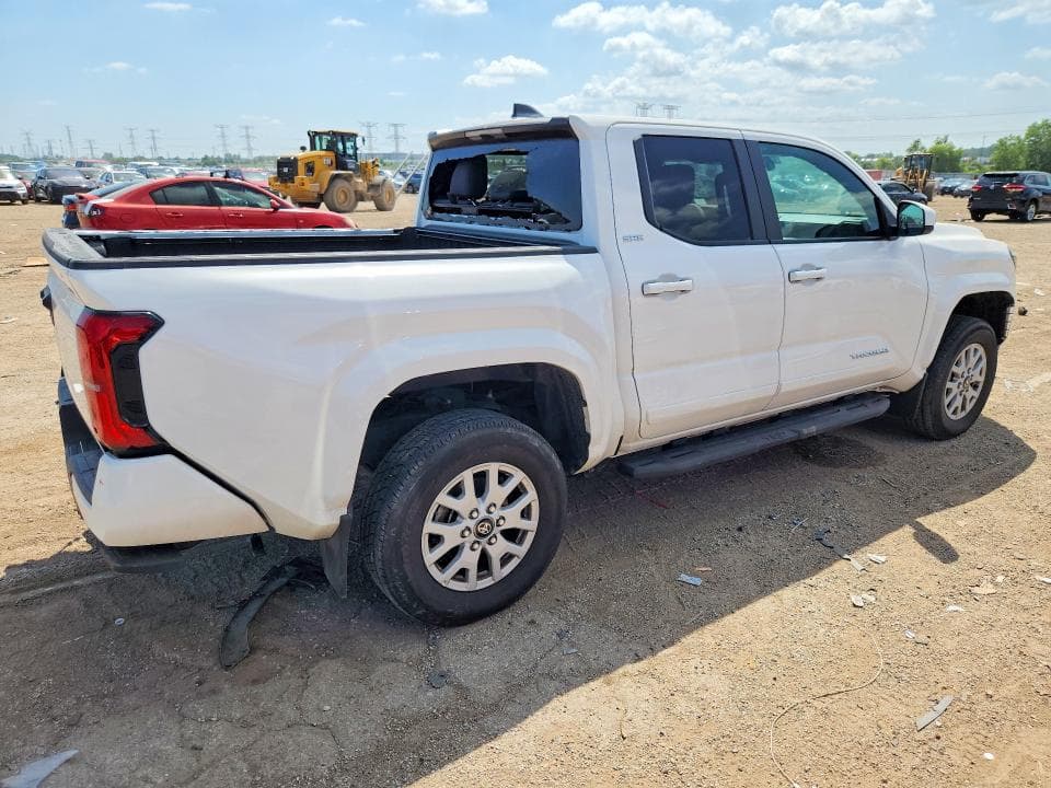 2024 TOYOTA TACOMA SR5 3