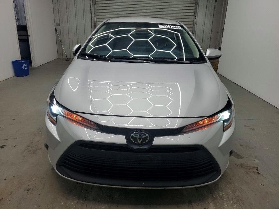 2025 TOYOTA COROLLA LE 5