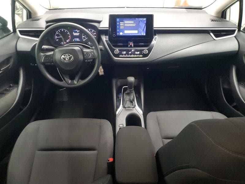 2025 TOYOTA COROLLA LE 8