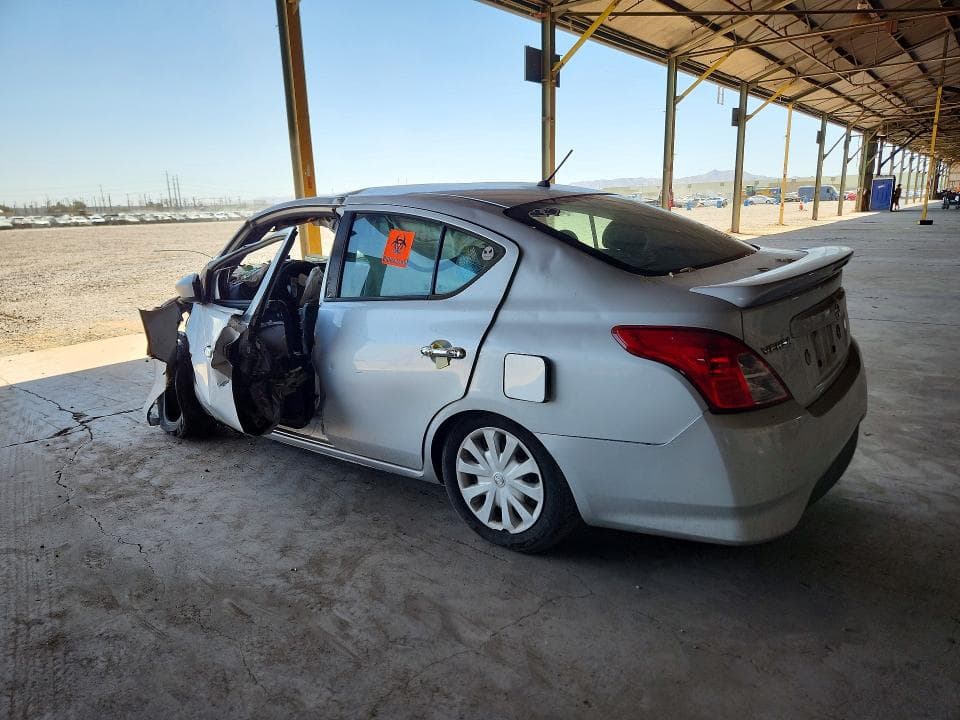 2019 NISSAN VERSA SV SV 2