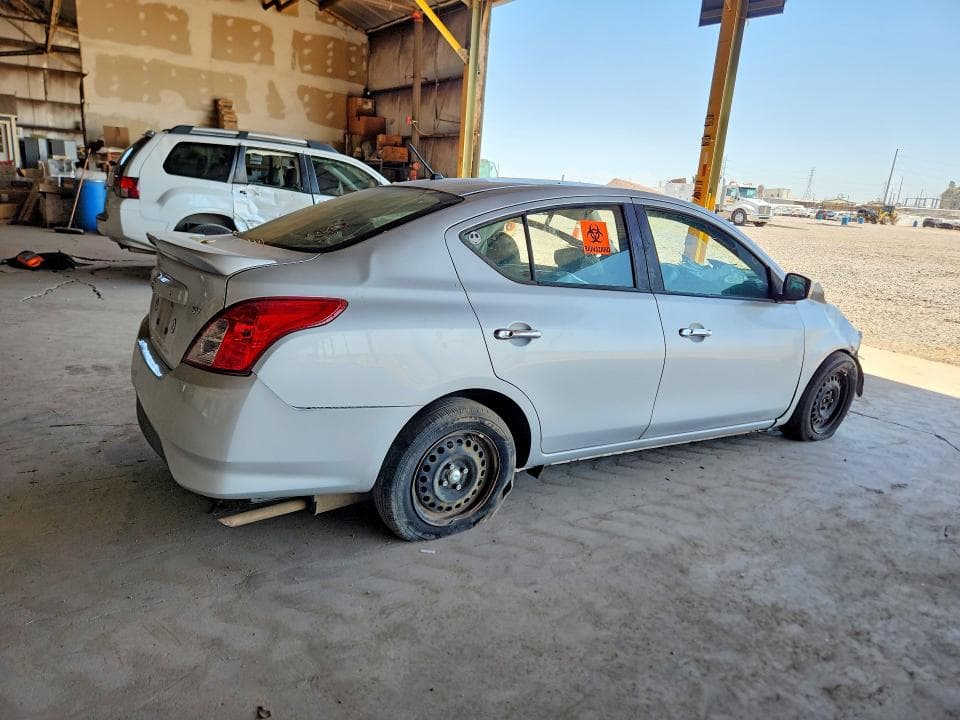 2019 NISSAN VERSA SV SV 3
