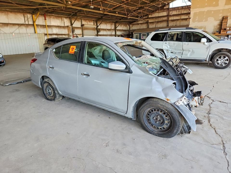 2019 NISSAN VERSA SV SV 4