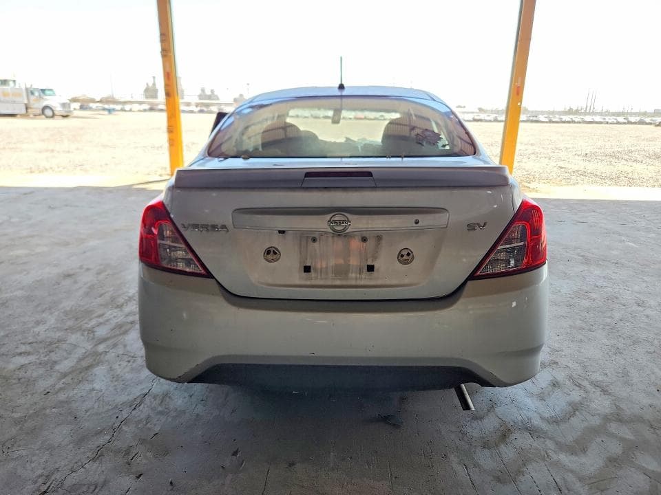 2019 NISSAN VERSA SV SV 6