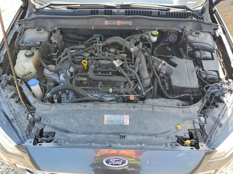 2020 FORD FUSION SE 11