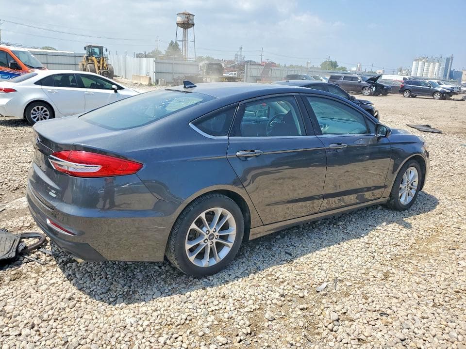 2020 FORD FUSION SE 3