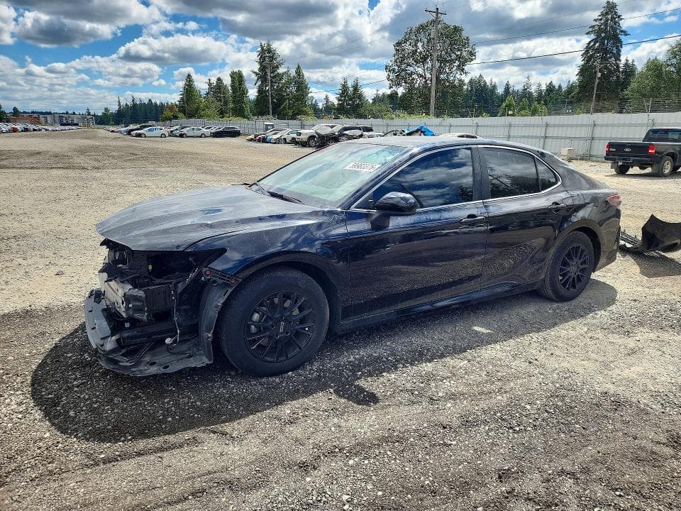 2022 TOYOTA CAMRY LE - 1