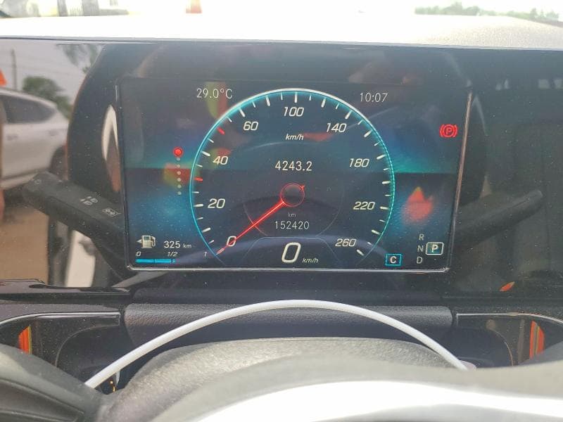 2021 MERCEDES-BENZ GLA 250 4MATIC 9