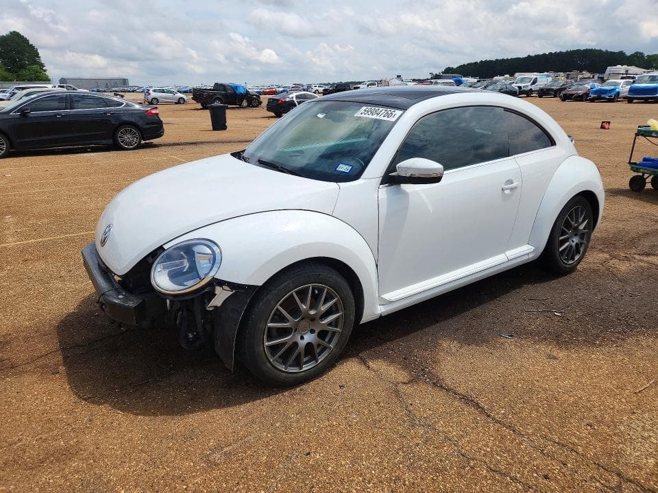 2018 VOLKSWAGEN BEETLE SE - 1