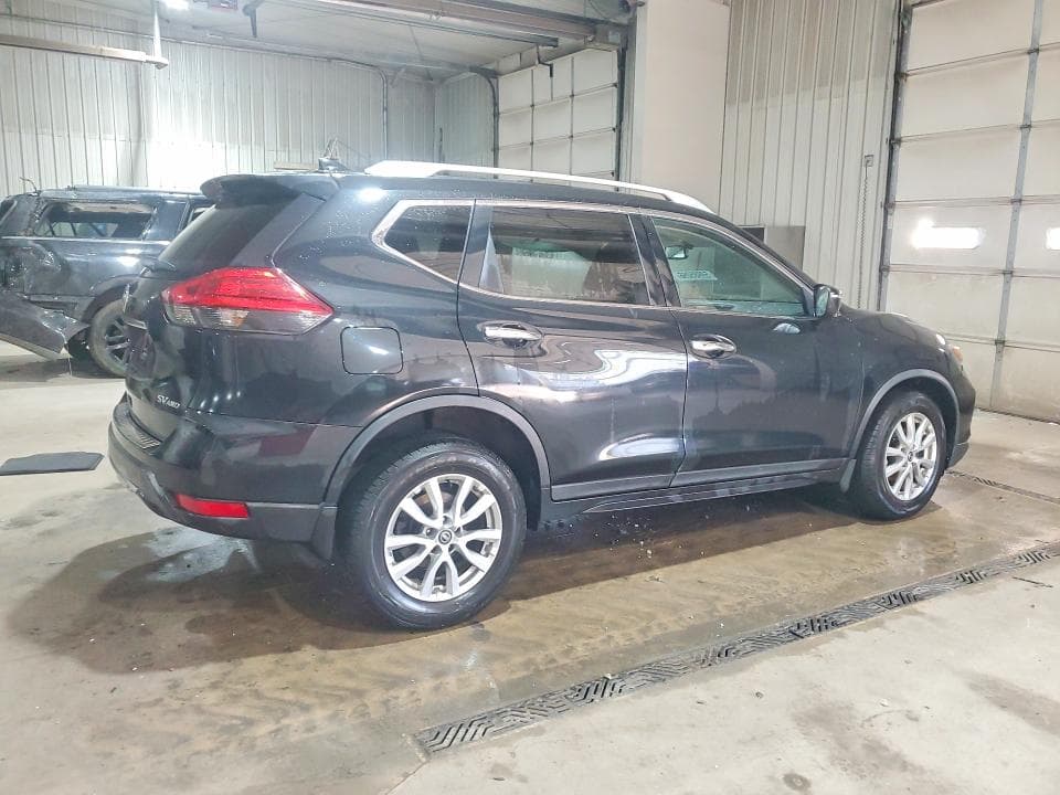 2017 NISSAN ROGUE SV 3