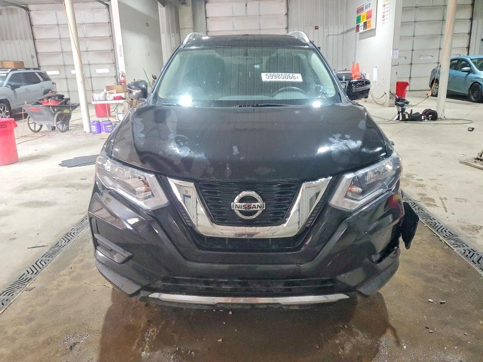 2017 NISSAN ROGUE SV 5