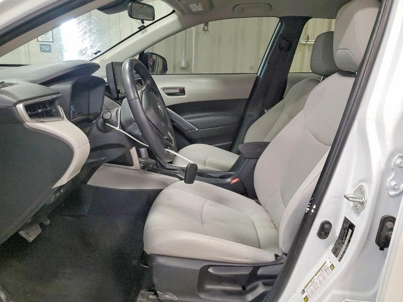 2022 TOYOTA COROLLA CROSS LE 7