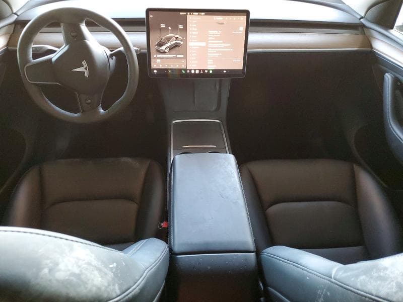 2023 TESLA MODEL Y 8