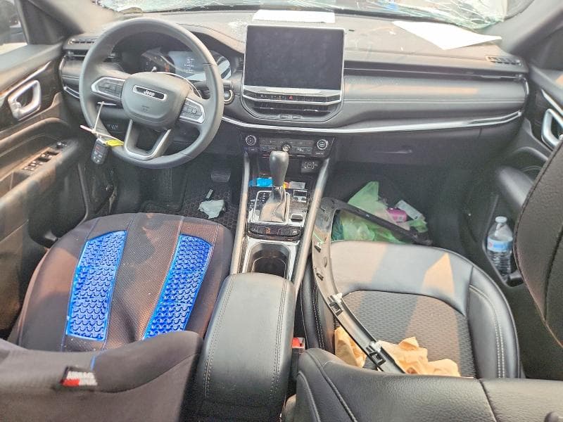 2023 JEEP COMPASS LATITUDE 8