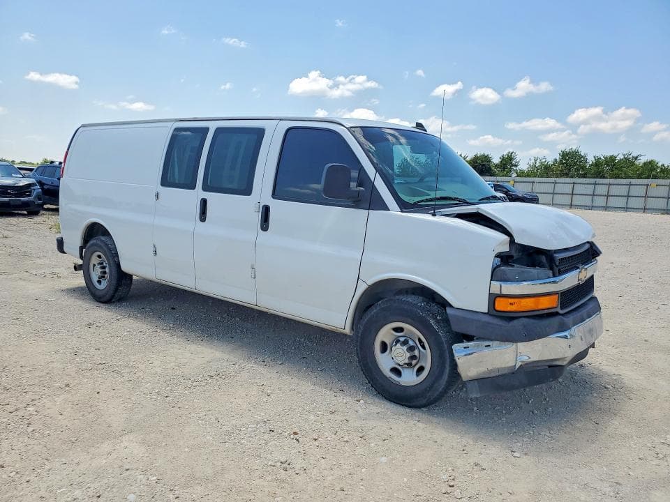 2020 CHEVROLET 2500 EXPRE 4