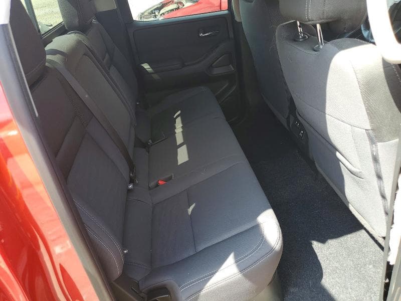 2024 NISSAN FRONTIER SV 10