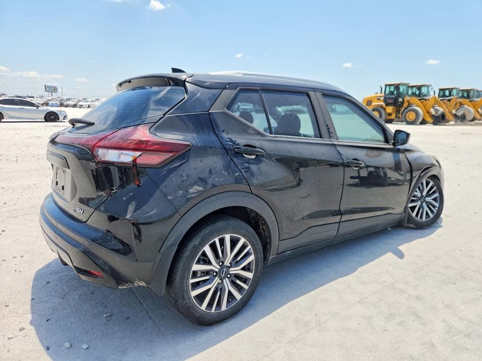 2023 NISSAN KICKS SV 3
