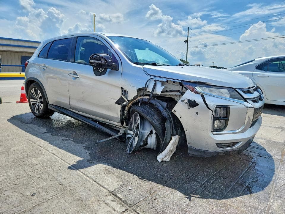2021 MITSUBISHI OUTLANDER SPORT ES 4