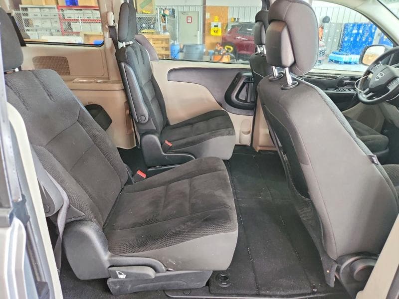 2019 DODGE GRAND CARAVAN SE SE 11