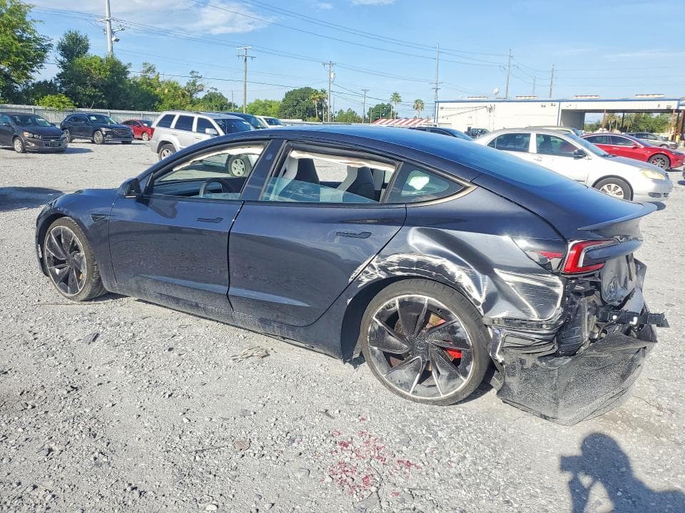 2025 TESLA MODEL 3 2