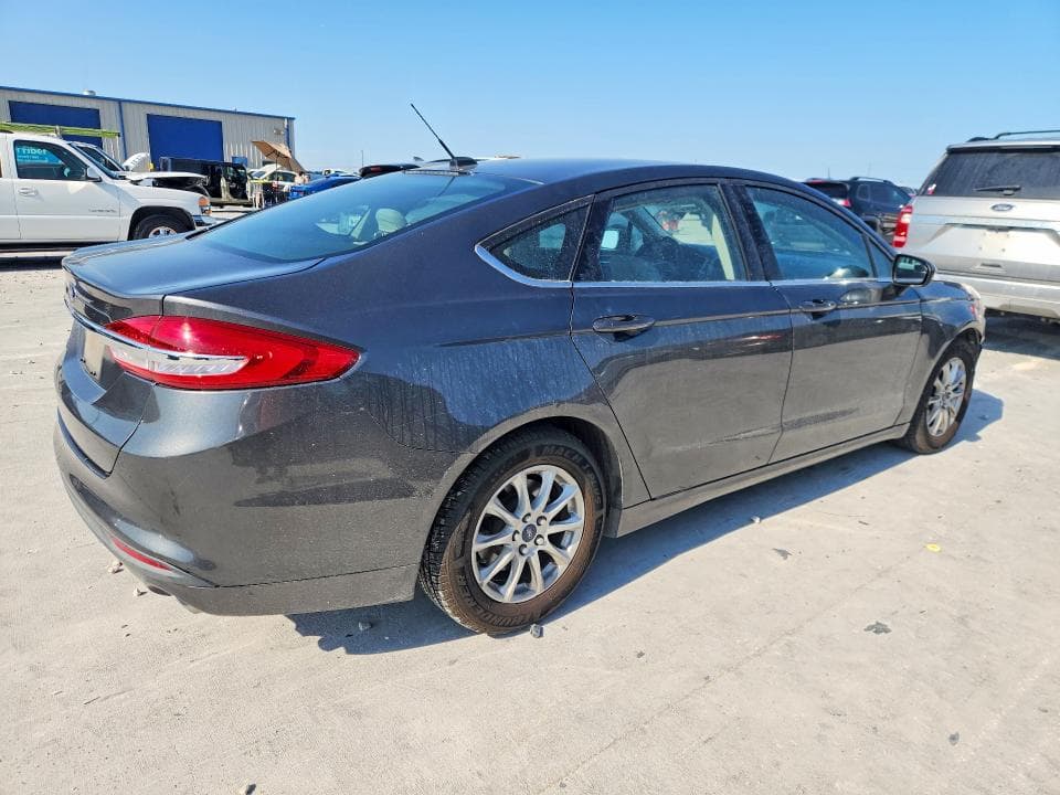 2017 FORD FUSION 3