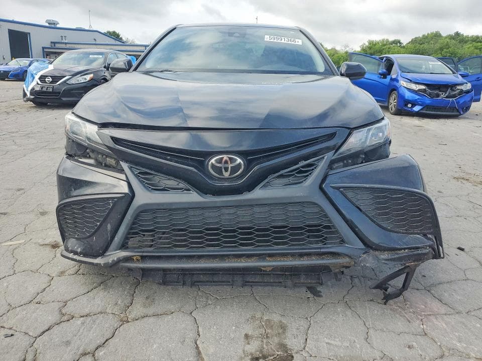 2021 TOYOTA CAMRY SE 5