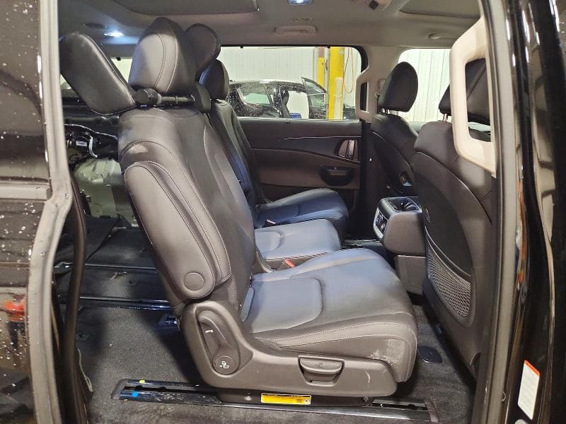 2026 KIA CARNIVAL SX 11