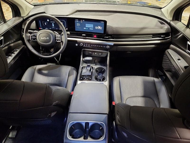 2026 KIA CARNIVAL SX 8