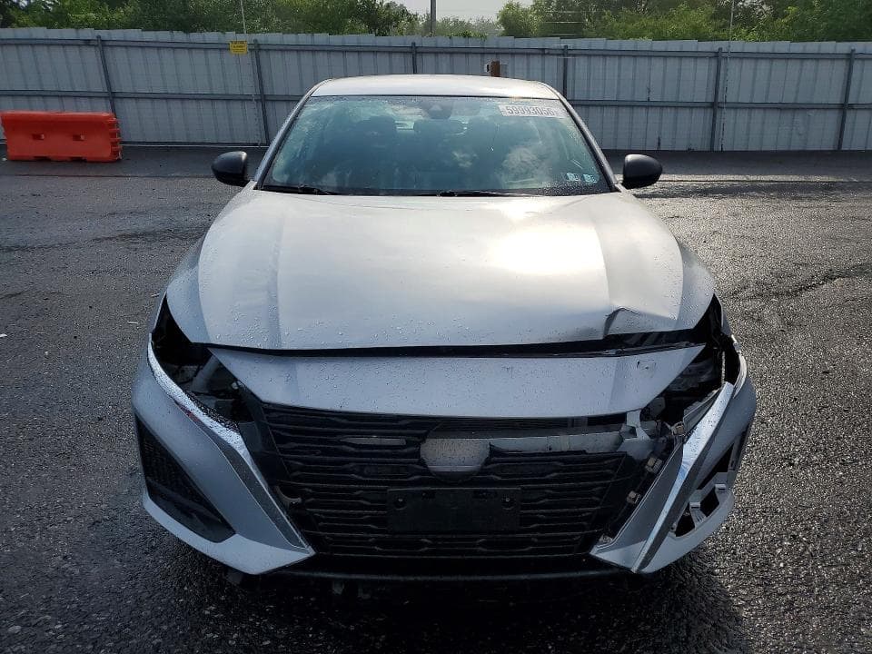 2024 NISSAN ALTIMA SV 5