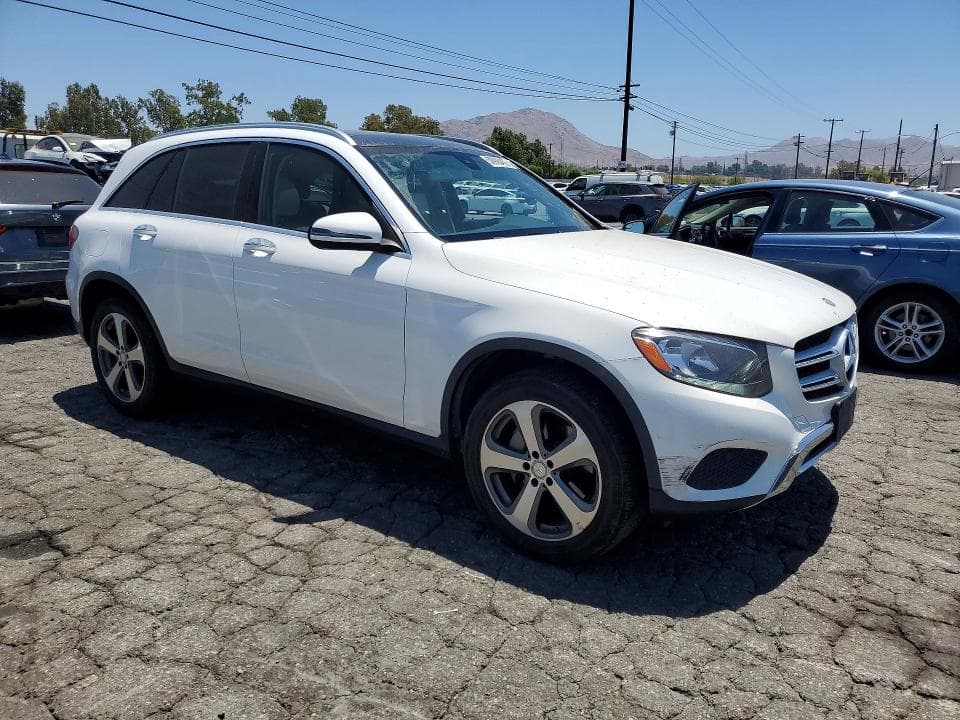 2017 MERCEDES-BENZ GLC 300 300 4