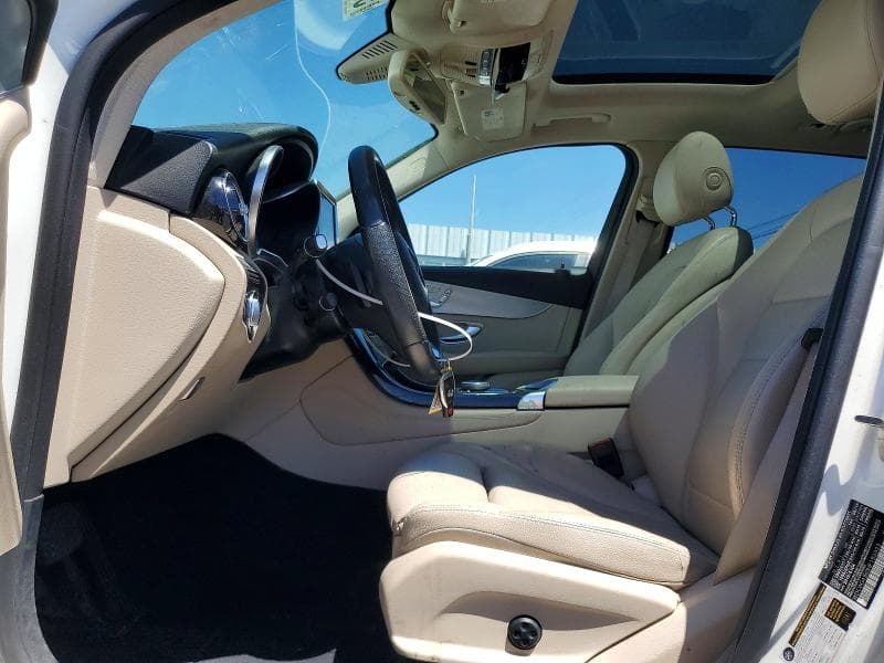 2017 MERCEDES-BENZ GLC 300 300 7