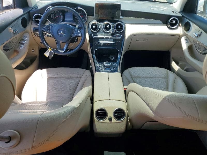 2017 MERCEDES-BENZ GLC 300 300 8