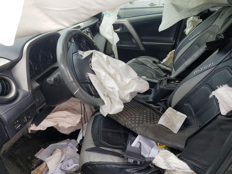 2018 TOYOTA RAV4 XLE 7