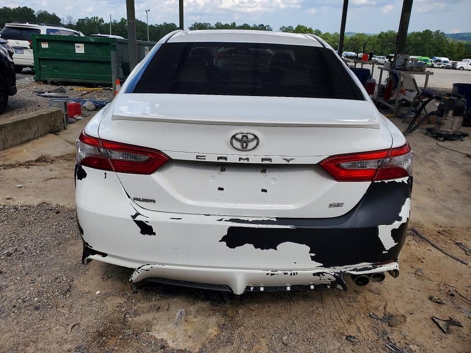 2018 TOYOTA CAMRY SE SE 6