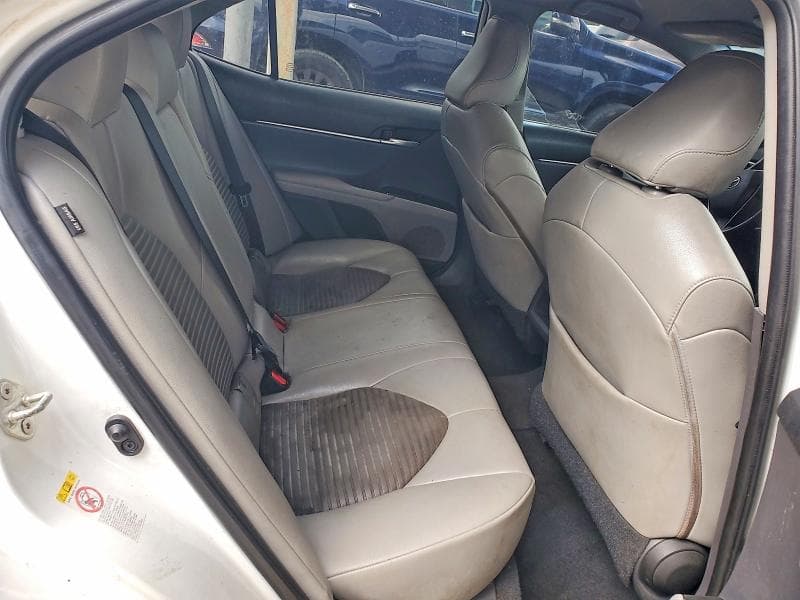2018 TOYOTA CAMRY SE SE 10