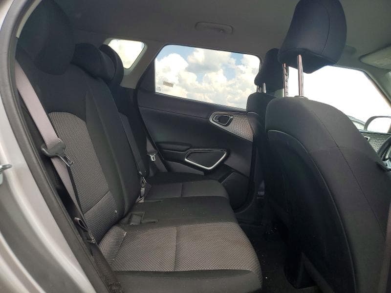 2022 KIA SOUL LX 11