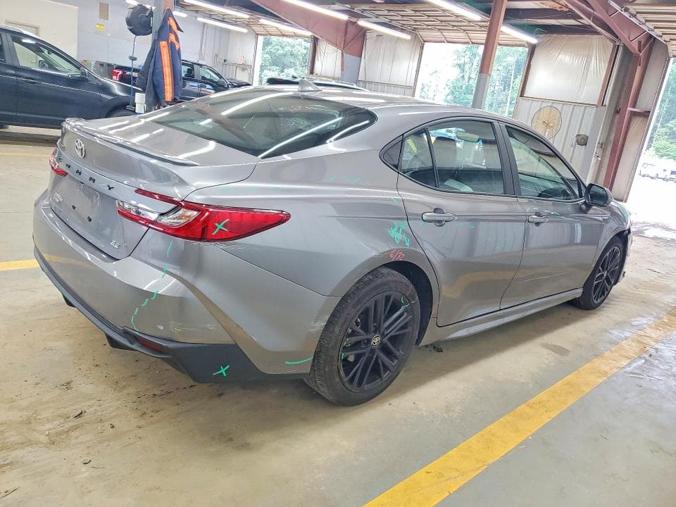 2025 TOYOTA CAMRY SE SE 3