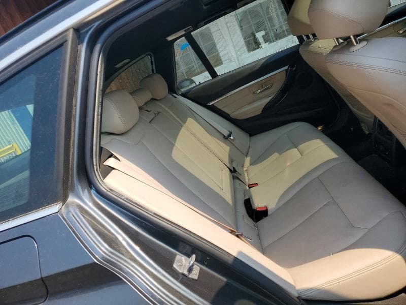 2017 BMW 330 XI 10