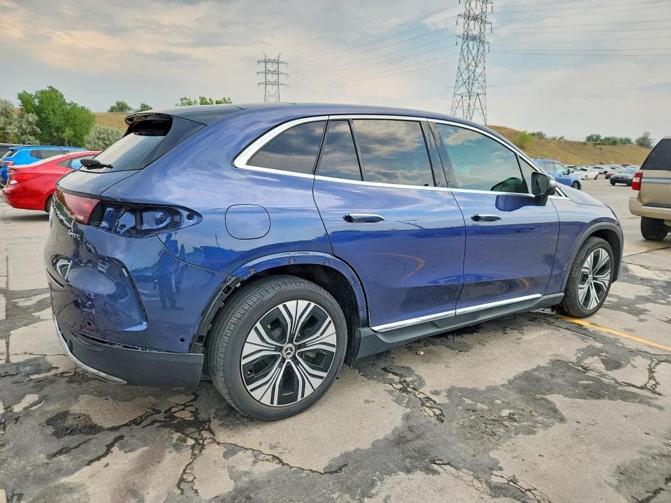 2023 MERCEDES-BENZ EQE SUV 350 4MATIC 3