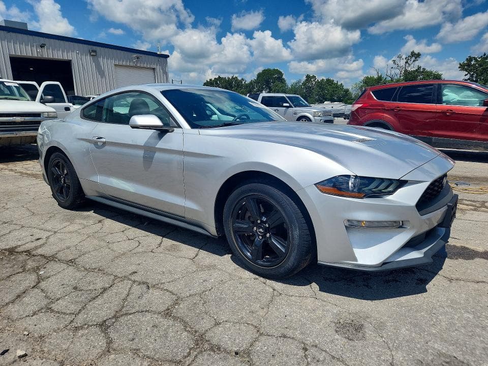 2018 FORD MUSTANG 4
