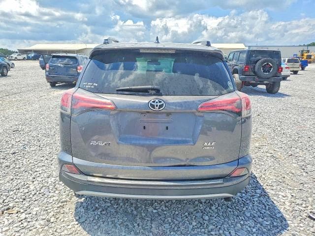 2018 TOYOTA RAV4 XLE 6