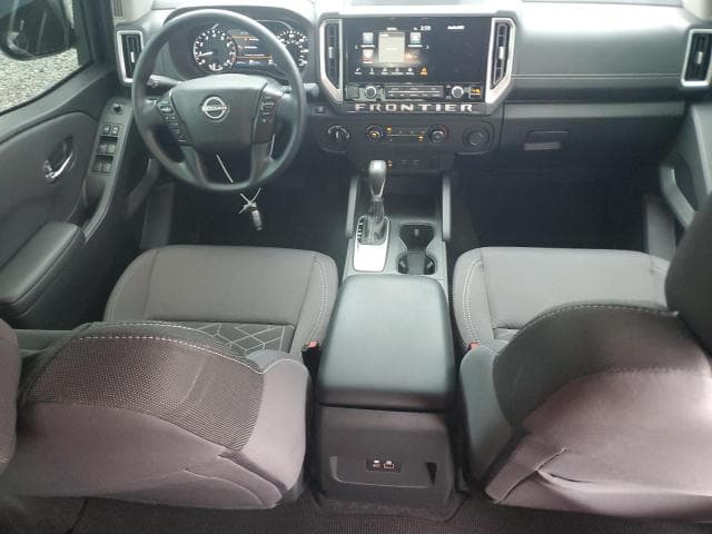 2025 NISSAN FRONTIER SV 8