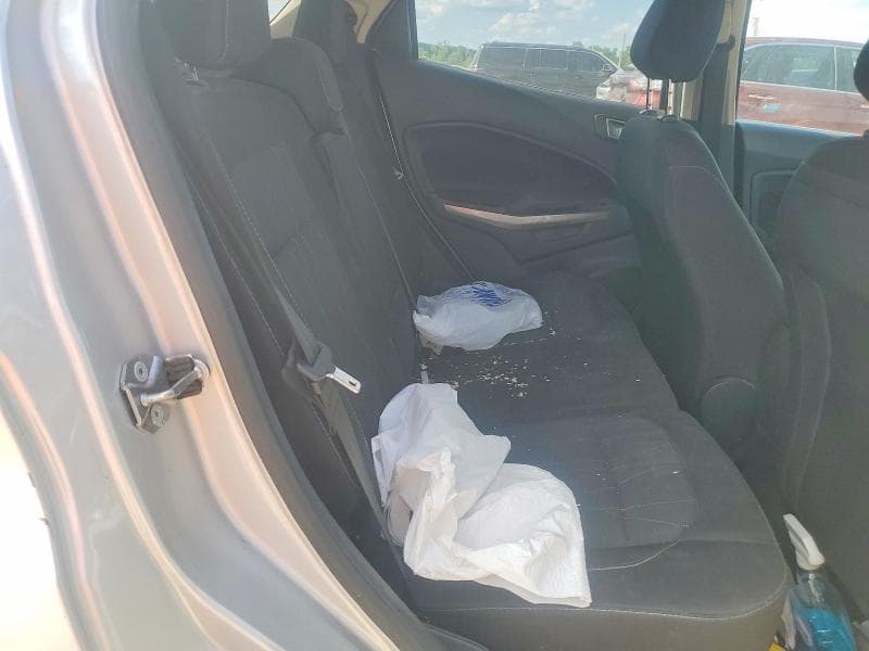 2020 FORD ECOSPORT SE 11