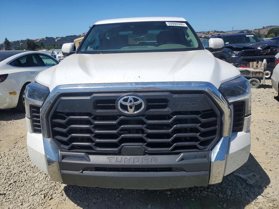 2024 TOYOTA TUNDRA CREWMAX SR5 5
