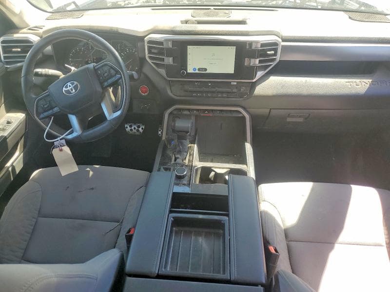 2024 TOYOTA TUNDRA CREWMAX SR5 8