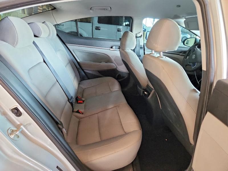 2018 HYUNDAI ELANTRA SEL 10