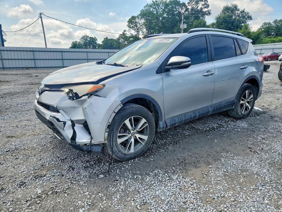 2016 TOYOTA RAV4 XLE 1