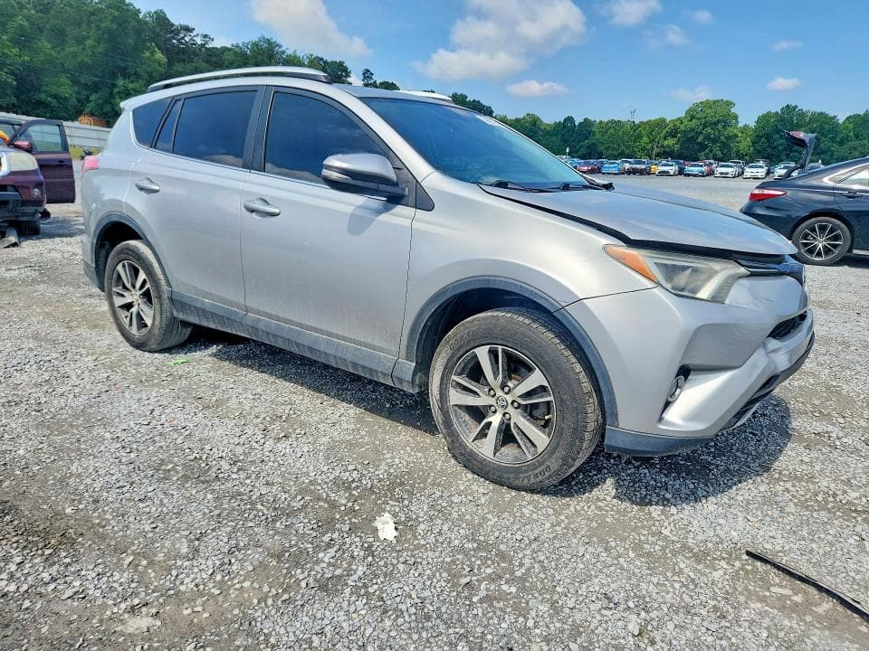 2016 TOYOTA RAV4 XLE 4
