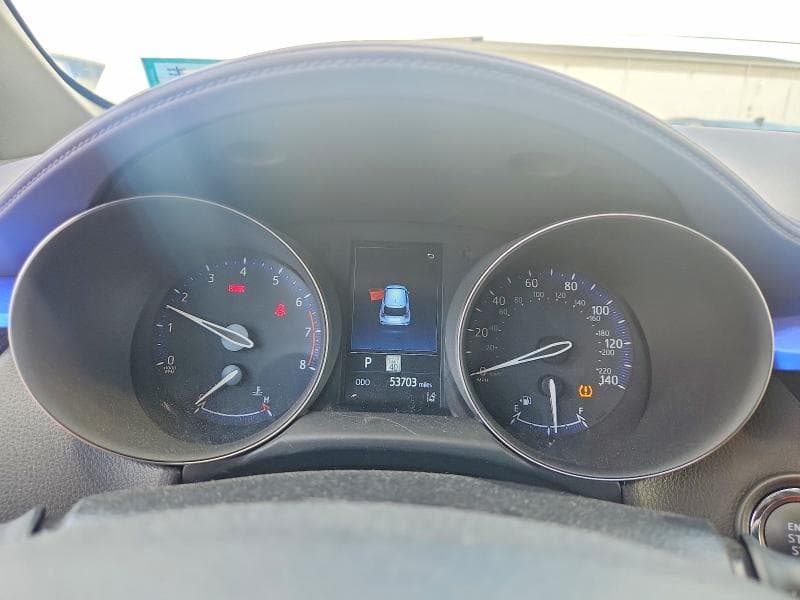 2021 TOYOTA C-HR XLE 9