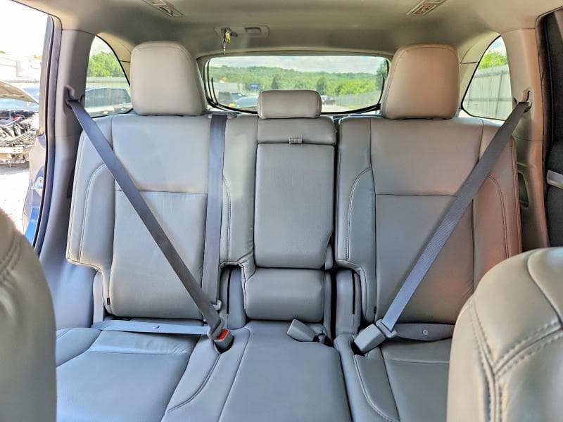 2019 TOYOTA HIGHLANDER LE LE 10